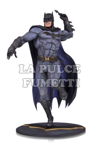 BATMAN DC CORE LIMITED ACTION FIGURE